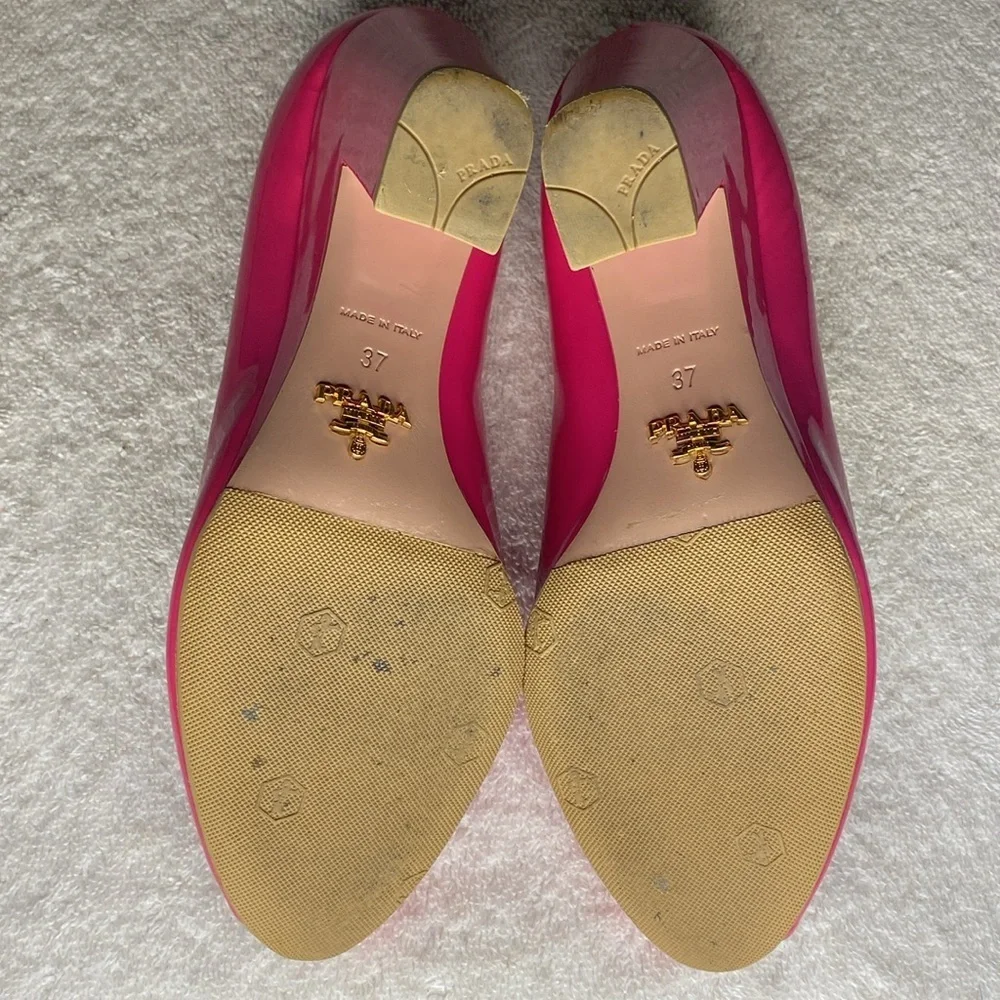 Prada Pink Enamel Peep-Toe Heels in Patent Leather (EU 37 / US 7)